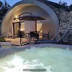 Vip Refuge Cazillac