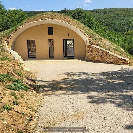 Vip Refuge Cazillac